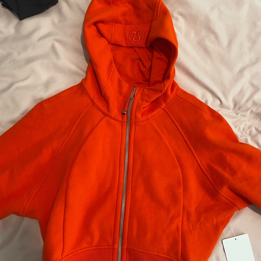 NWT Lululemon Cropped Scuba Full Zip